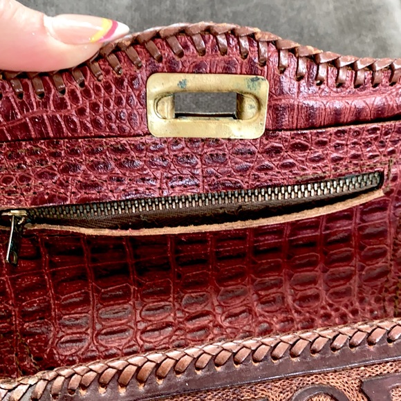 Vintage 70’s Hand Tooled Leather Shoulder Bag - Picture 8 of 13